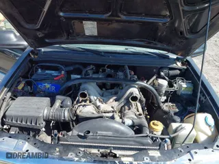 2001 Chevrolet Tracker LT with VIN 2CNBJ634316959811, listed as a IAAI auction lot 41521952 with NaN miles. Bid and sale history available at carsss.com. Image 10.