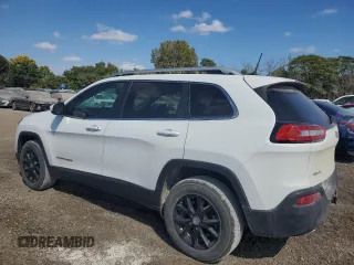 2017 Jeep Cherokee 75th Anniversary Edition z VIN 1C4PJMCS9HW663804, wystawiony jako Copart lot #70679704 z przebiegiem 107 641 mil mil oraz Szkoda całkowita • Salvage title. Historia ofert i sprzedaży dostępna na DreamBid. Obrazek 2.