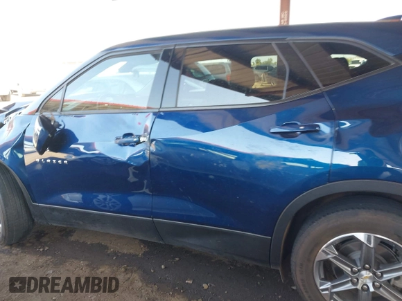2023 Chevrolet Blazer LT z VIN 3GNKBHR40PS120009, wystawiony jako IAAI lot #41970375 z przebiegiem 71 933 mil mil oraz . Historia ofert i sprzedaży dostępna na DreamBid. Obrazek 14.