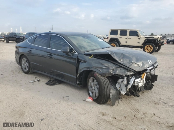 2025 Hyundai Sonata SE with VIN KMHL24JA2SA459786, listed as a Copart auction lot 48372025 with 2,656 mi miles and Salvage Title. Bid and sale history available at carsss.com. Image 4.