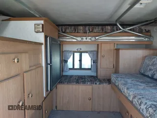 1994 Dodge Dakota z VIN 1B7GG23Y4RS589157, wystawiony jako IAAI lot #41869916 z przebiegiem 122 140 mil mil oraz . Historia ofert i sprzedaży dostępna na DreamBid. Obrazek 14.