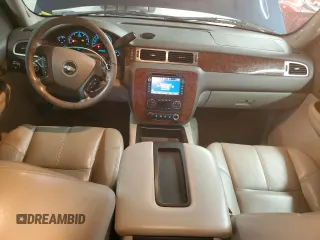 2007 Chevrolet Avalanche 1LT z VIN 3GNFK12347G179660, wystawiony jako Copart lot #60094565 z przebiegiem 181 356 mil mil oraz Czysty tytuł • Clean title. Historia ofert i sprzedaży dostępna na DreamBid. Obrazek 8.