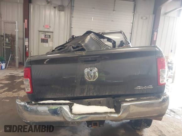 2022 Ram 2500 Tradesman with VIN 3C6UR5CL5NG299330, listed as a IAAI auction lot 41545417 with 61,631 mi miles. Bid and sale history available at carsss.com. Image 16.
