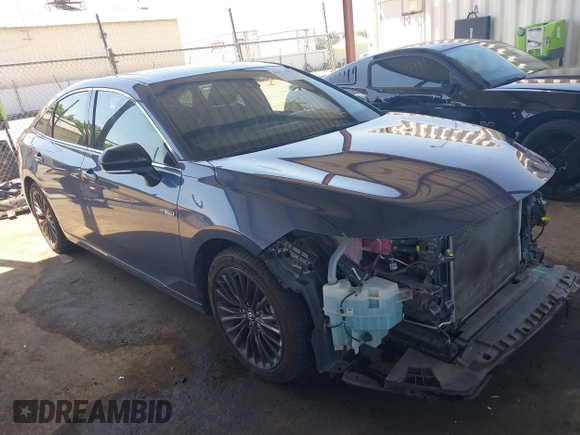 2019 Toyota Avalon Limited Hybrid z VIN 4T1B21FB4KU005887, wystawiony jako IAAI lot #42014462 z przebiegiem 141 213 mil mil oraz . Historia ofert i sprzedaży dostępna na DreamBid. Obrazek 1.