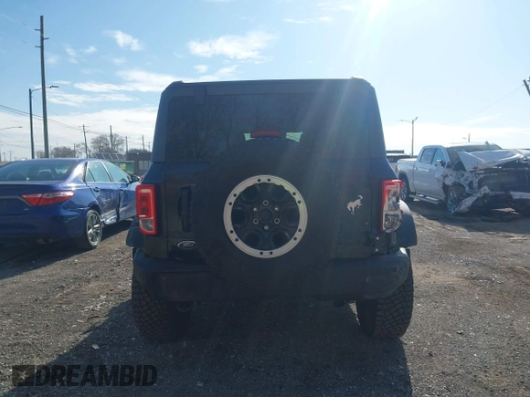 2024 Ford Bronco Big Bend z VIN 1FMDE7BH9RLB43700, wystawiony jako IAAI lot #41989406 z przebiegiem 10 101 mil mil oraz . Historia ofert i sprzedaży dostępna na DreamBid. Obrazek 17.