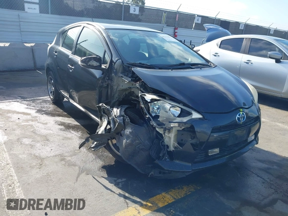 2012 Toyota Prius One z VIN JTDKDTB3XC1021183, wystawiony jako IAAI lot #42272652 z przebiegiem 168 774 mil mil oraz . Historia ofert i sprzedaży dostępna na DreamBid. Obrazek 1.