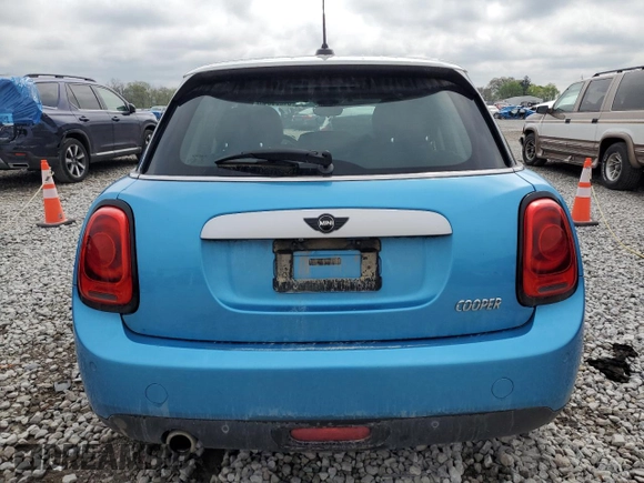 2015 MINI Hardtop 4 Door z VIN WMWXS5C53FT837438, wystawiony jako Copart lot #54298645 z przebiegiem 75 411 mil mil oraz Szkoda całkowita • Salvage title. Historia ofert i sprzedaży dostępna na DreamBid. Obrazek 6.