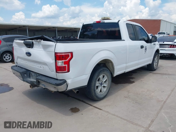 2018 Ford F-150 XL z VIN 1FTEX1CB3JKC44462, wystawiony jako IAAI lot #42597699 z przebiegiem 165 692 mil mil oraz . Historia ofert i sprzedaży dostępna na DreamBid. Obrazek 4.