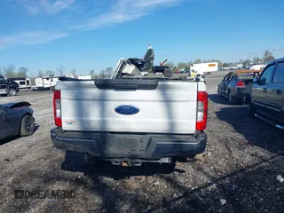 2019 Ford F-250 XL с VIN 1FT7W2A69KEG19732, выставлен на аукционе IAAI как лот 41925065 с пробегом 104 337 миль миль и . История ставок и продаж доступна на DreamBid. Изображение 15.