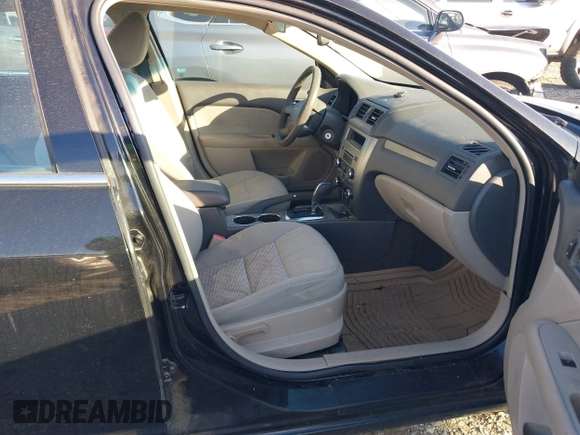 2010 Ford Fusion SE with VIN 3FAHP0HAXAR177299, listed as a IAAI auction lot 41859357 with 198,800 mi miles. Bid and sale history available at carsss.com. Image 5.