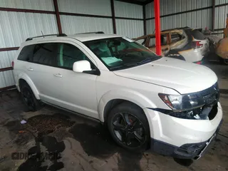 2019 Dodge Journey Crossroad z VIN 3C4PDCGG1KT803462, wystawiony jako IAAI lot #36902317 z przebiegiem 64 762 mil mil oraz . Historia ofert i sprzedaży dostępna na DreamBid. Obrazek 1.