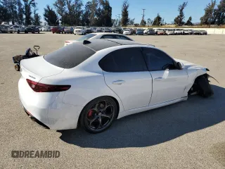 2019 Alfa Romeo Giulia Ti Sport with VIN ZARFAMBN8K7605679, listed as a Copart auction lot 80492424 with 27,295 mi miles and Salvage Title. Bid and sale history available at carsss.com. Image 3.