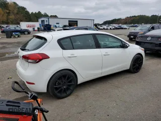 2018 Kia Forte LX with VIN KNAFK5A89J5774125, listed as a Copart auction lot 84541604 with 175,097 mi miles and Clean Title. Bid and sale history available at DreamBid. Image 3.