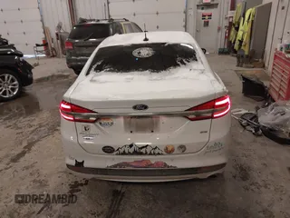 2017 Ford Fusion SE with VIN 3FA6P0H71HR346924, listed as a IAAI auction lot 41597931 with 132,267 mi miles. Bid and sale history available at carsss.com. Image 16.