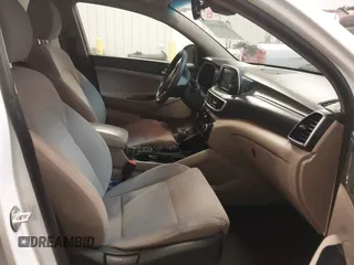 2020 Hyundai Tucson Value z VIN KM8J3CA40LU202019, wystawiony jako IAAI lot #41611521 z przebiegiem 66 238 mil mil oraz . Historia ofert i sprzedaży dostępna na DreamBid. Obrazek 5.