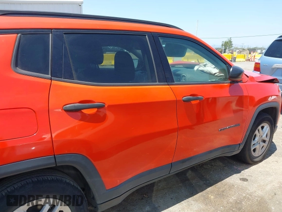 2018 Jeep Compass Sport с VIN 3C4NJCAB7JT123223, выставлен на аукционе IAAI как лот 42441627 с пробегом 90 273 миль миль и . История ставок и продаж доступна на DreamBid. Изображение 13.