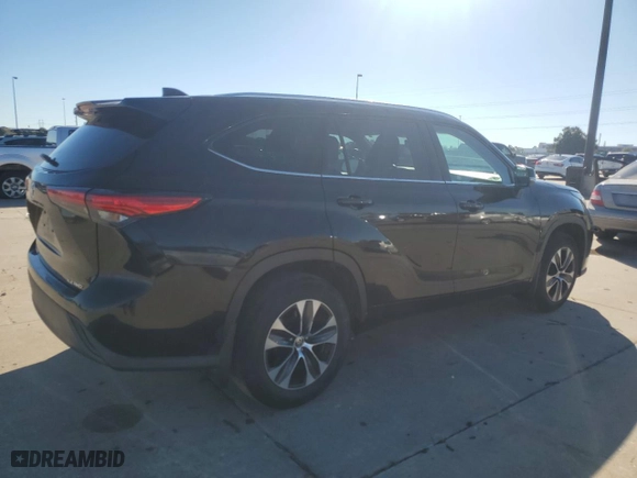 2020 Toyota Highlander XLE with VIN 5TDGZRBH6LS503674, listed as a Copart auction lot 78063624 with 82,520 mi miles and Clean Title. Bid and sale history available at carsss.com. Image 3.