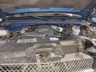 2003 Chevrolet Silverado 1500 LS with VIN 1GCEK19T83Z253084, listed as a IAAI auction lot 41500712 with 306,870 mi miles. Bid and sale history available at carsss.com. Image 10.