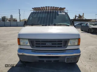 2007 Ford Econoline Passenger XL z VIN 1FBSS31L77DB35609, wystawiony jako Copart lot #49812835 z przebiegiem 379 167 mil mil oraz Szkoda całkowita • Salvage title. Historia ofert i sprzedaży dostępna na DreamBid. Obrazek 5.