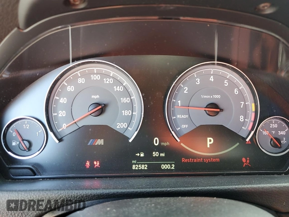 2018 BMW M3 z VIN WBS8M9C57J5J79640, wystawiony jako Copart lot #51247225 z przebiegiem 82 582 mil mil oraz Szkoda całkowita • Salvage title. Historia ofert i sprzedaży dostępna na DreamBid. Obrazek 9.