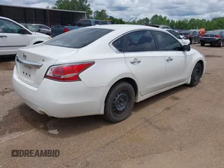 2015 Nissan Altima S z VIN 1N4AL3AP5FC212902, wystawiony jako IAAI lot #42265081 z przebiegiem 138 423 mil mil oraz . Historia ofert i sprzedaży dostępna na DreamBid. Obrazek 4.
