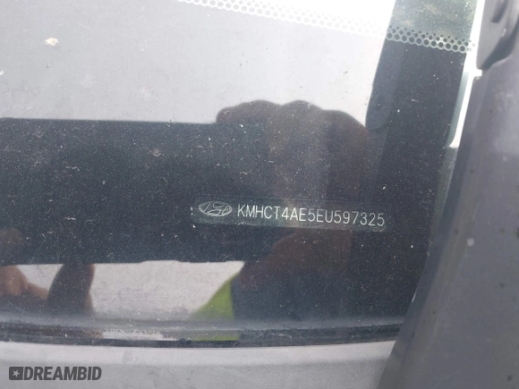 2014 Hyundai Accent GLS with VIN KMHCT4AE5EU597325, listed as a IAAI auction lot 42005445 with 1 mi miles. Bid and sale history available at carsss.com. Image 9.
