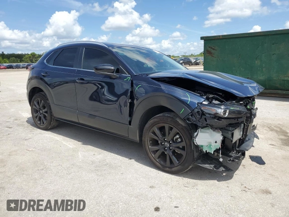 2024 Mazda CX-30 S Select Sport z VIN 3MVDMBBM6RM690587, wystawiony jako Copart lot #65265865 z przebiegiem 17 713 mil mil oraz Szkoda całkowita • Salvage title. Historia ofert i sprzedaży dostępna na DreamBid. Obrazek 4.