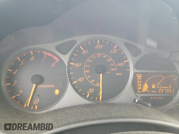 2001 Toyota Celica GT z VIN JTDDR32T910100289, wystawiony jako Copart lot #49600415 z przebiegiem 227 862 mil mil oraz Czysty tytuł • Clean title. Historia ofert i sprzedaży dostępna na DreamBid. Obrazek 9.