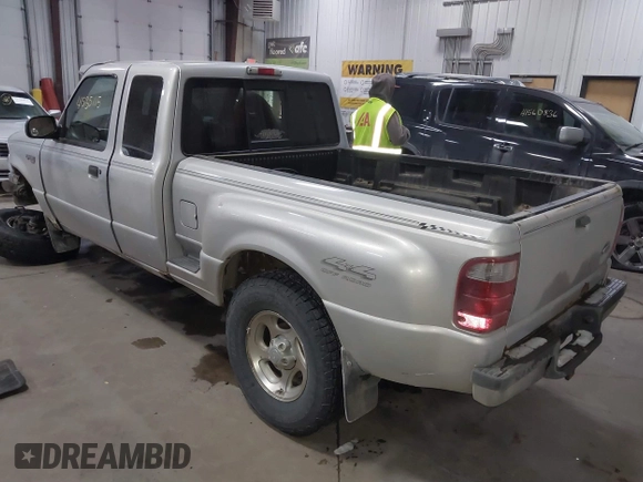 2001 Ford Ranger XL Fleet with VIN 1FTZR15E81TA57053, listed as a IAAI auction lot 41535115 with 146,784 mi miles. Bid and sale history available at carsss.com. Image 3.
