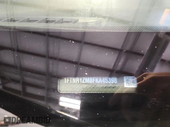 2015 Ford Transit Cargo z VIN 1FTNR1ZM8FKA45398, wystawiony jako IAAI lot #42521006 z przebiegiem 111 526 mil mil oraz . Historia ofert i sprzedaży dostępna na DreamBid. Obrazek 13.