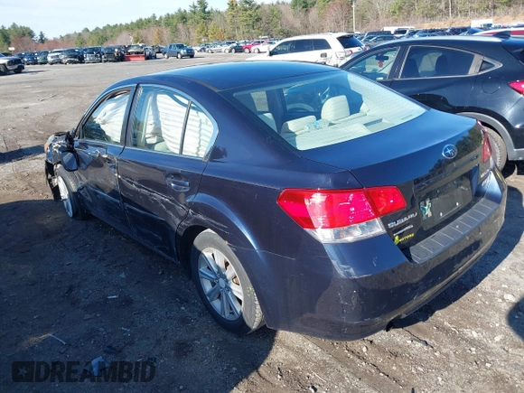 2012 Subaru Legacy 2.5i z VIN 4S3BMBA65C3015110, wystawiony jako IAAI lot #42016581 z przebiegiem 202 630 mil mil oraz . Historia ofert i sprzedaży dostępna na DreamBid. Obrazek 3.