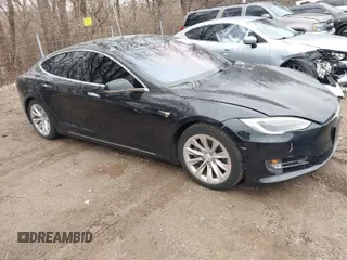 2017 Tesla Model S 100D with VIN 5YJSA1E25HF215778, listed as a IAAI auction lot 41692605 with 1 mi miles. Bid and sale history available at carsss.com. Image 1.