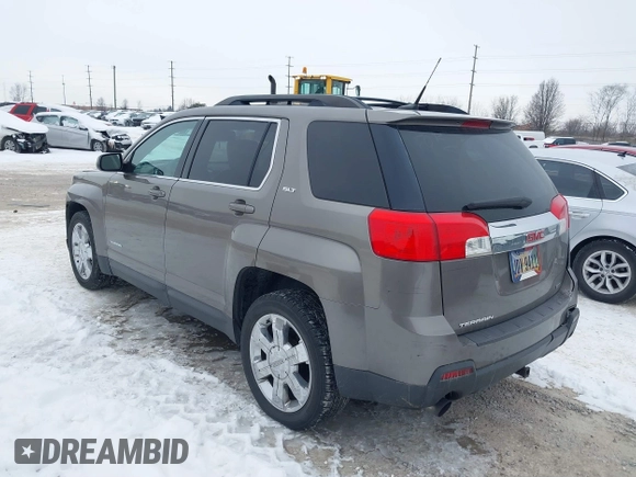 2011 GMC Terrain SLT-1 with VIN 2CTFLUE55B6416749, listed as a IAAI auction lot 41318282 with 249,022 mi miles and . Bid and sale history available at carsss.com. Image 3.