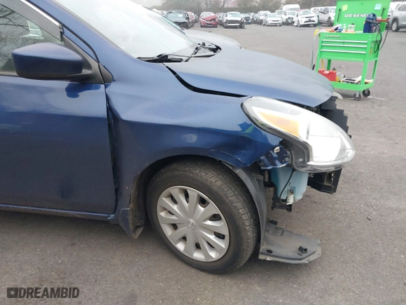 2019 Nissan Versa Sedan SV with VIN 3N1CN7AP2KL810791, listed as a IAAI auction lot 41324407 with 48,382 mi miles. Bid and sale history available at carsss.com. Image 22.