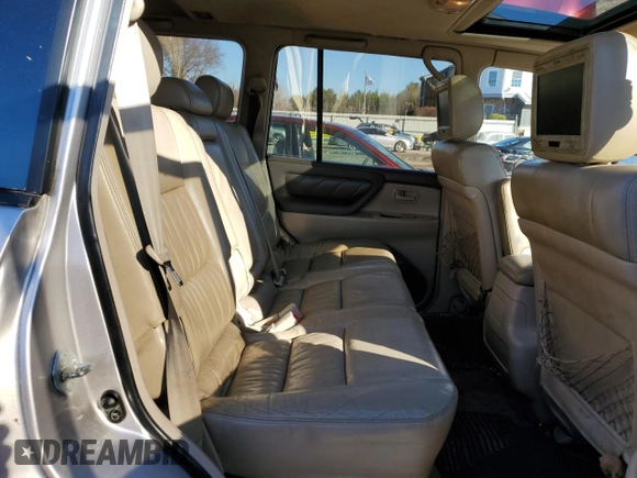 2000 Toyota Land Cruiser with VIN JT3HT05J9Y0121251, listed as a Copart auction lot 82313164 with 265,389 mi miles and Clean Title. Bid and sale history available at carsss.com. Image 11.