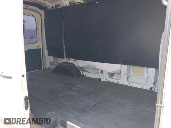 2015 Ford Transit Cargo с VIN 1FTNE2CM8FKA15604, выставлен на аукционе IAAI как лот 42323723 с пробегом 327 745 миль миль и . История ставок и продаж доступна на DreamBid. Изображение 8.