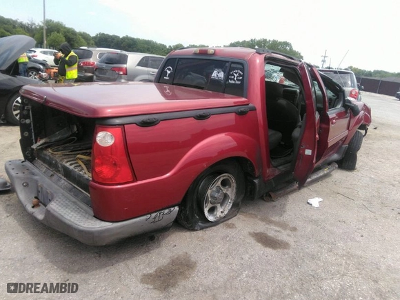 2004 Ford Explorer Sport Trac XLS with VIN 1FMZU67K94UB15891, listed as a IAAI auction lot 36842958 with 1 mi miles. Bid and sale history available at carsss.com. Image 4.