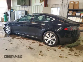 2021 Tesla Model S Long Range Plus z VIN 5YJSA1E20MF424386, wystawiony jako Copart lot #44233075 z przebiegiem 63 769 mil mil oraz Szkoda całkowita • Salvage title. Historia ofert i sprzedaży dostępna na DreamBid. Obrazek 2.