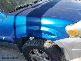2007 Ford Escape XLS with VIN 1FMYU92Z27KB70443, listed as a IAAI auction lot 42114792 with 231,217 mi miles. Bid and sale history available at carsss.com. Image 12.