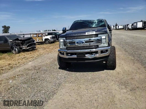 2017 Ford F-350 Platinum z VIN 1FT8W3BT5HEC49712, wystawiony jako Copart lot #58094845 z przebiegiem 91 465 mil mil oraz Szkoda całkowita • Salvage title. Historia ofert i sprzedaży dostępna na DreamBid. Obrazek 14.