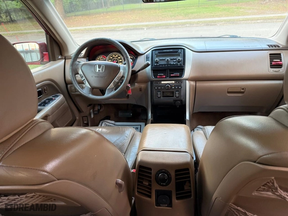 2006 Honda Pilot EX-L with VIN 5FNYF28526B013453, listed as a Copart auction lot 54095995 with 198,941 mi miles and Clean Title. Bid and sale history available at carsss.com. Image 9.