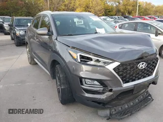 2020 Hyundai Tucson SEL z VIN KM8J33AL6LU161466, wystawiony jako IAAI lot #41008295 z przebiegiem 44 489 mil mil oraz . Historia ofert i sprzedaży dostępna na DreamBid. Obrazek 1.