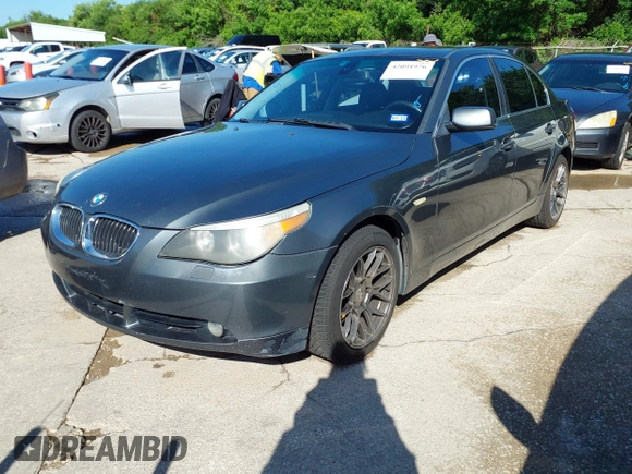 2006 BMW 5 Series 530i with VIN WBANE73516CM43799, listed as a IAAI auction lot 42091976 with 175,980 mi miles and . Bid and sale history available at carsss.com. Image 2.