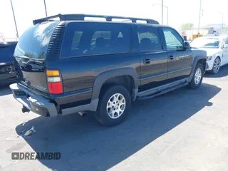 2004 Chevrolet Suburban LT with VIN 3GNFK16T14G278412, listed as a IAAI auction lot 42701930 with 282,075 mi miles and . Bid and sale history available at DreamBid. Image 4.