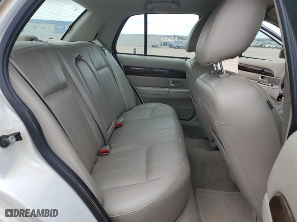 2011 Mercury Grand Marquis LS with VIN 2MEBM7FV5BX607958, listed as a Copart auction lot 50061725 with 103,366 mi miles and Clean Title. Bid and sale history available at carsss.com. Image 10.