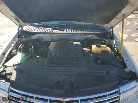 2007 Lincoln Navigator with VIN 5LMFU28577LJ00432, listed as a Copart auction lot 85879224 with 190,675 mi miles and Clean Title. Bid and sale history available at carsss.com. Image 12.