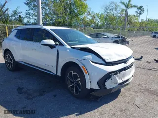 2024 Chevrolet Equinox EV LT with VIN 3GN7DLRP5RS260069, listed as a IAAI auction lot 41738587 with 4,686 mi miles. Bid and sale history available at carsss.com. Image 1.