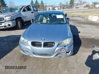 2011 BMW 3 Series 328i xDrive with VIN WBAPK5C54BA660498, listed as a IAAI auction lot 41883414 with 140,938 mi miles and . Bid and sale history available at DreamBid. Image 12.