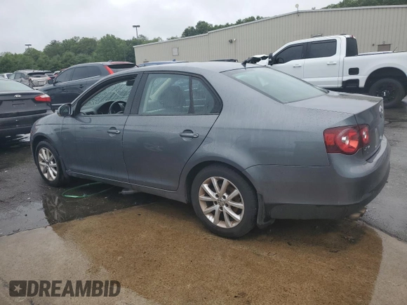 2010 Volkswagen Jetta Limited Edition с VIN 3VWRZ7AJ3AM153920, выставлен на аукционе Copart как лот 63628325 с пробегом 116 644 миль миль и Списание • Salvage title. История ставок и продаж доступна на DreamBid. Изображение 2.