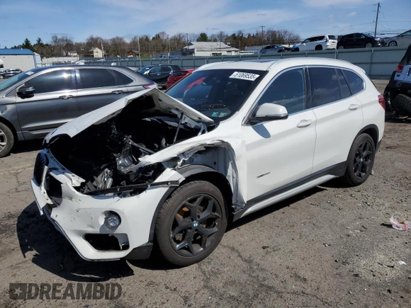 2018 BMW X1 xDrive28i with VIN WBXHT3C30J5F92074, listed as a Copart auction lot 51069535 with 116,381 mi miles and Salvage Title. Bid and sale history available at carsss.com. Image 1.